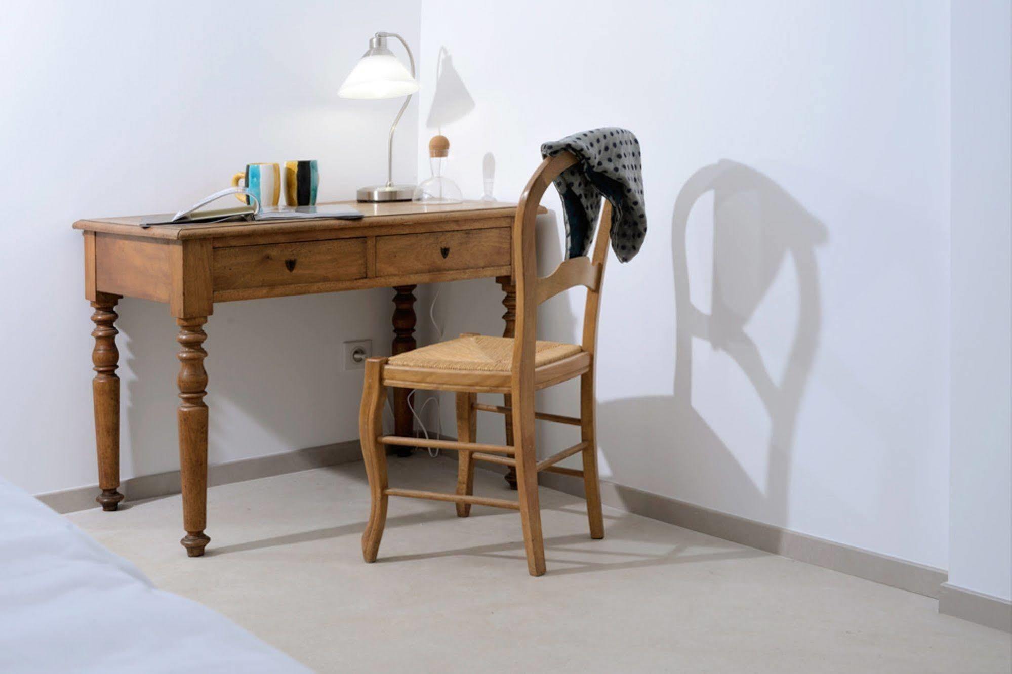 Hotel 96 Marseille Bagian luar foto
