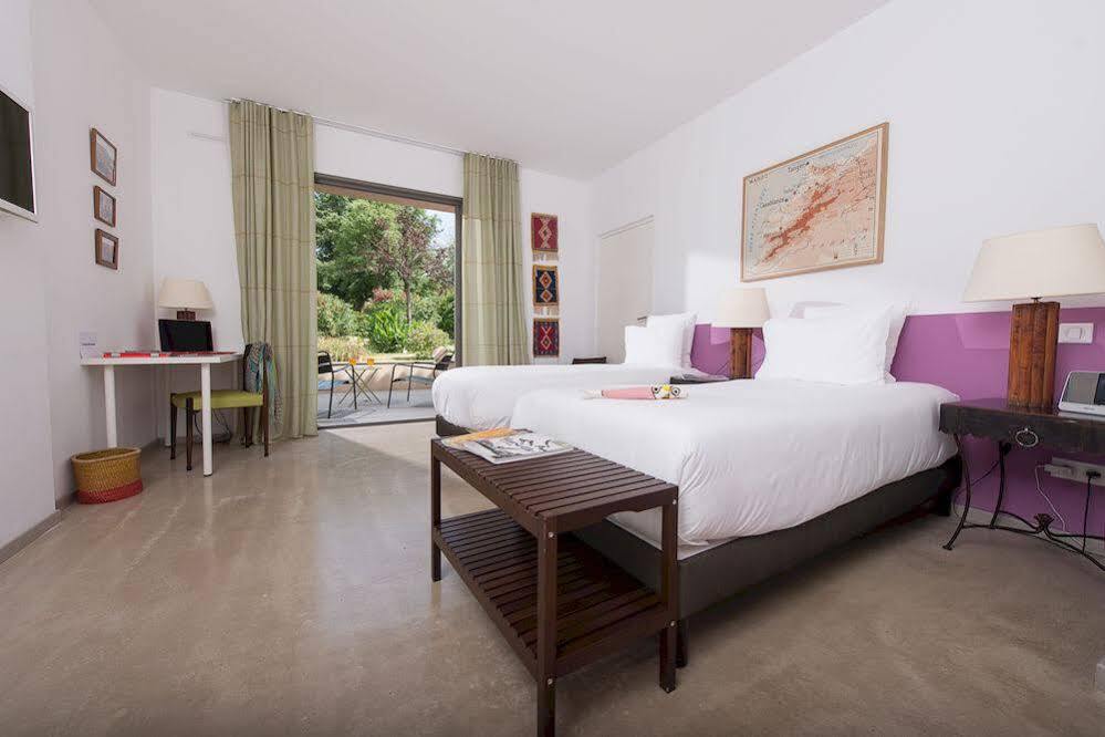 Hotel 96 Marseille Bagian luar foto