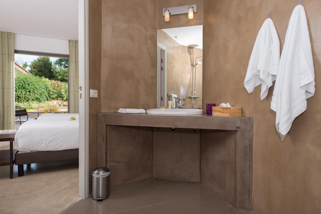 Hotel 96 Marseille Bagian luar foto